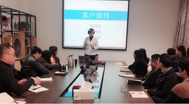 2019年1月12號成功舉辦商務禮儀培訓